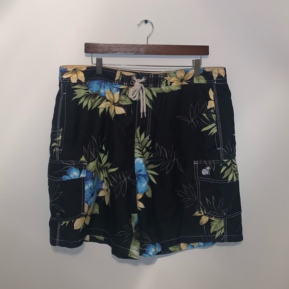 Caribbean Joe Other - Caribbean Joe Tropical Black Swim Trunks size L